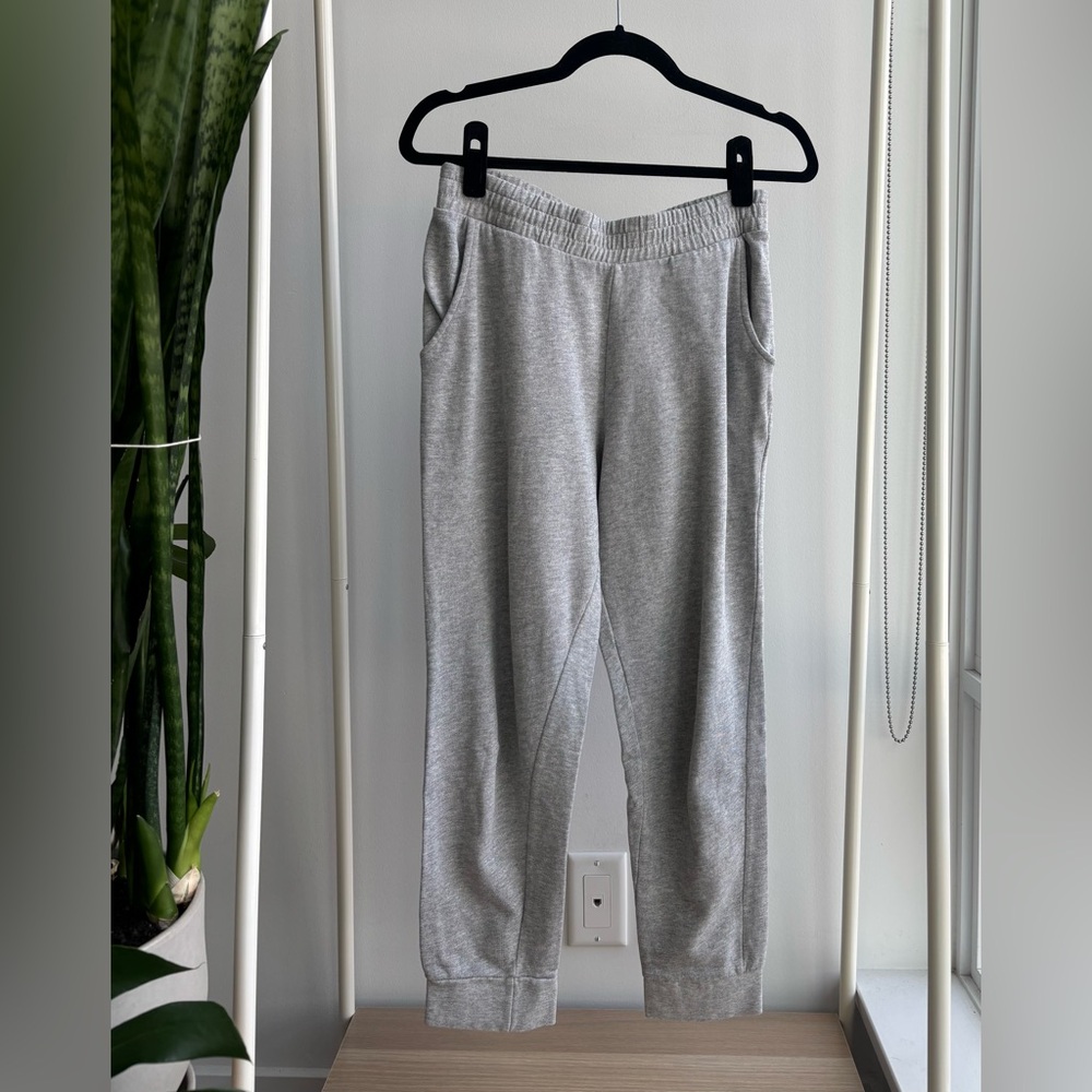 2/$20 FOREVER 21 | Cozy Gray Sweatpants Joggers M